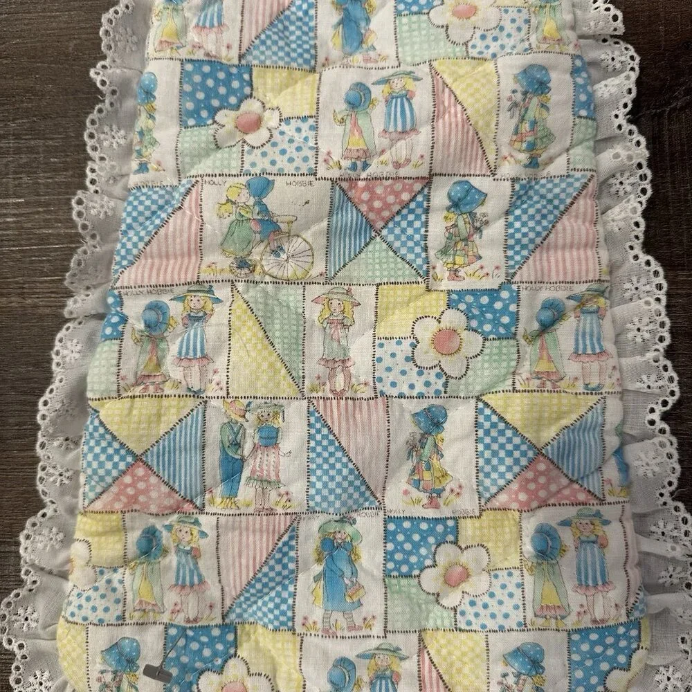Vintage Holly Hobbie Patchwork Fabric Burp Rag Cloth Shoulder Ruffle 26”x8”‎